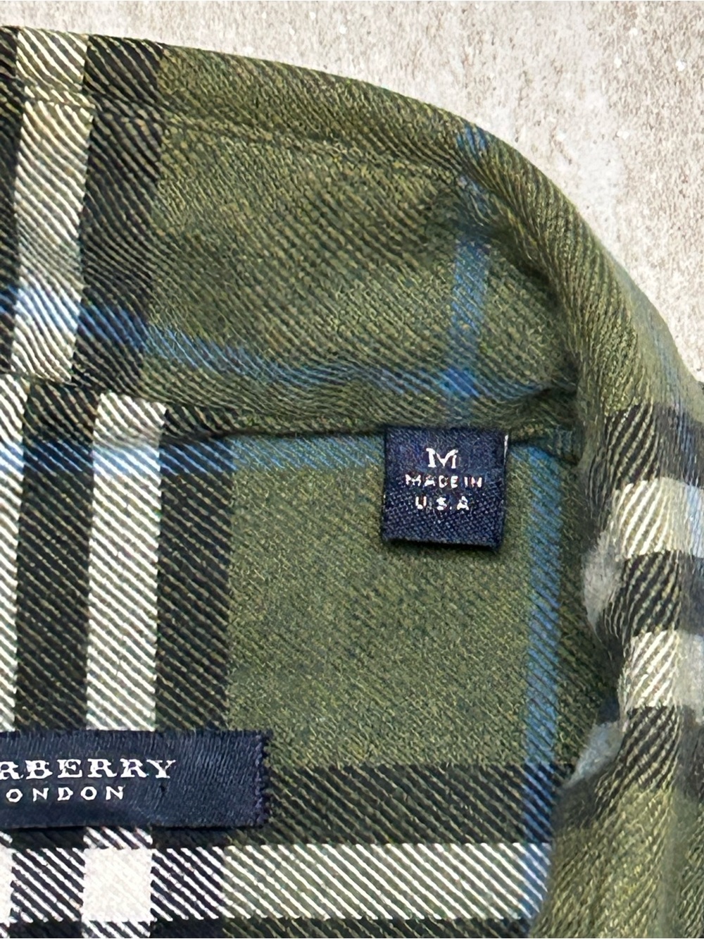 BURBERRY NOVA CHECK FLANNEL PLAID BUTTON DOWN SIZE MEDIUM - Picture 11 of 14